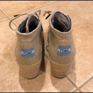 Toms wedges